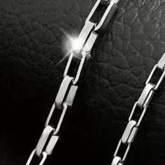 Men's Titanium Steel never fade square link chain necklace! 18" 🔗 😍 - Picture 4 of 4